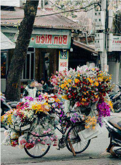 Florist arranging bouquet